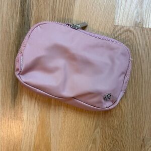lululemon athletica Blush Cosmetic Case